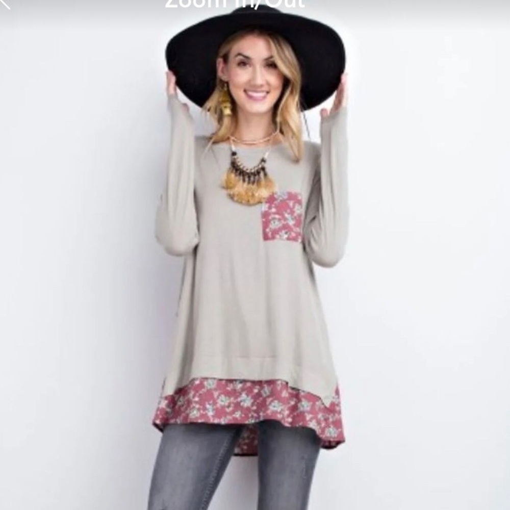 Easel. Large L 😍 Tunic